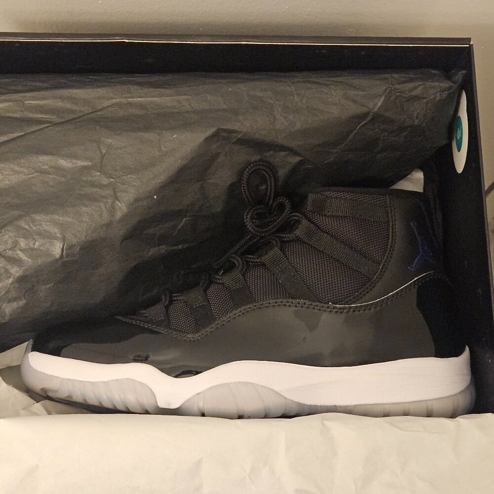 2016 Nike Air Jordan 11 XI Retro “Space Jam” Size 8 Men's